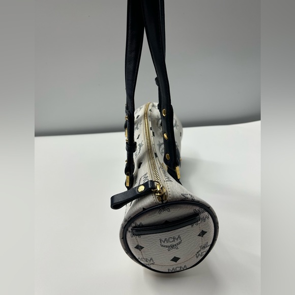 MCM Handbag - Picture 3 of 10